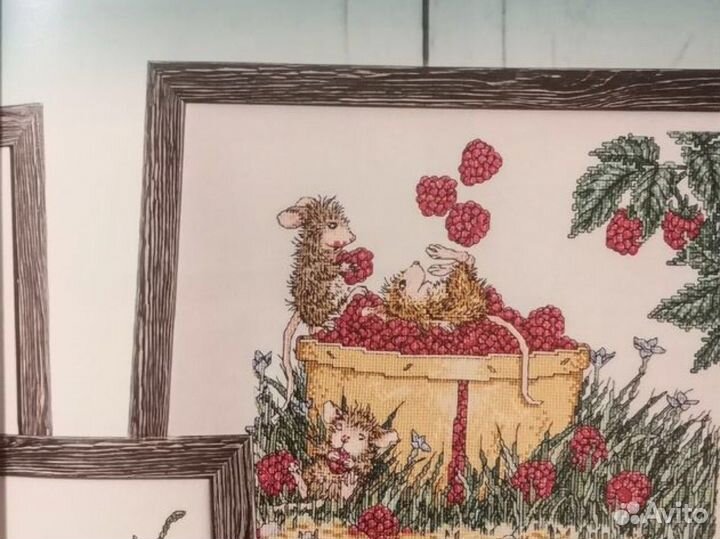 Книга по вышивке крестом - Четыре сезона-мышки