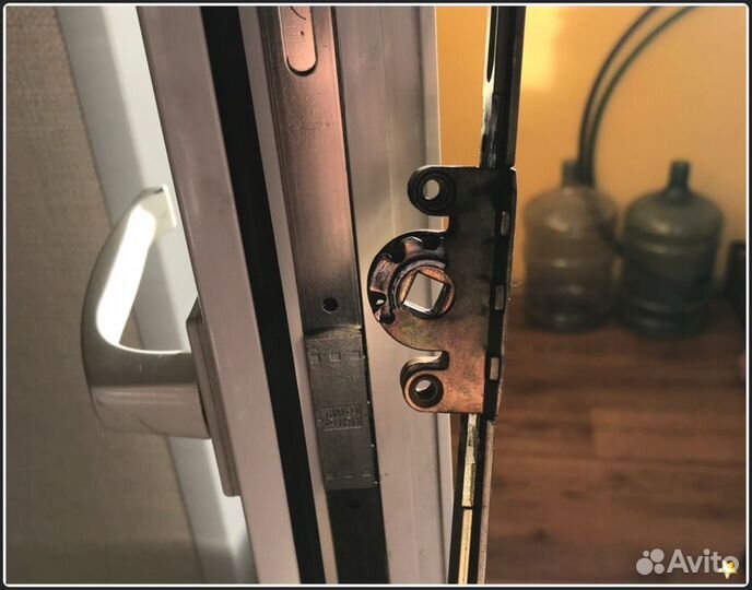 Ремонт окон Волгоград. Ремонт дверей. Отделка