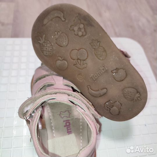 Сандалии для девочки 20 размер