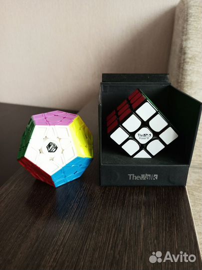 Кубики Рубика The Valk 3 Power M и Megaminx X-Man