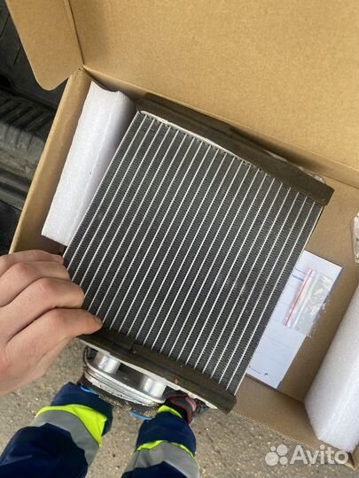 Радиатор печки на volkswagen polo sedan