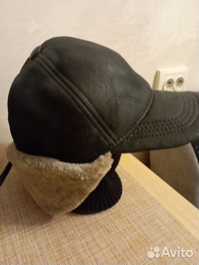 Мужская кожаная кепка