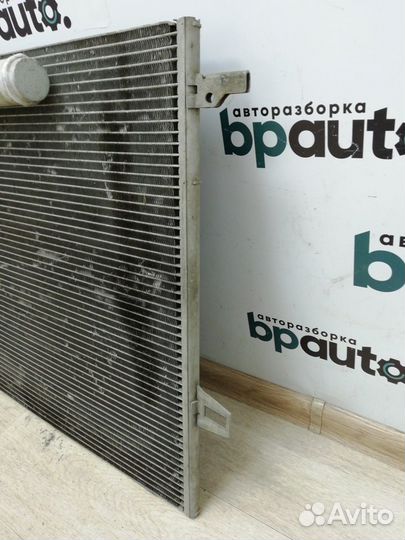 Радиатор кондиционера A2515000054 Mercedes-Benz