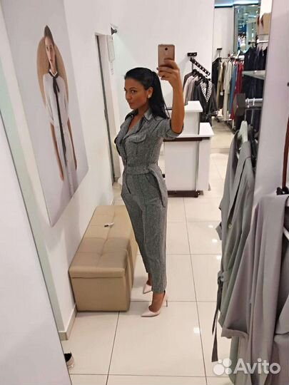 Стильный, презентабельный комбинезон