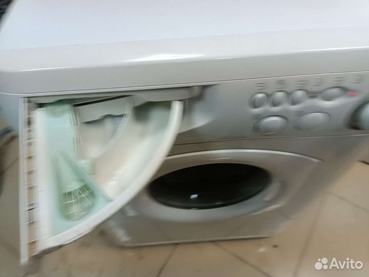 Стиральная машина Ariston