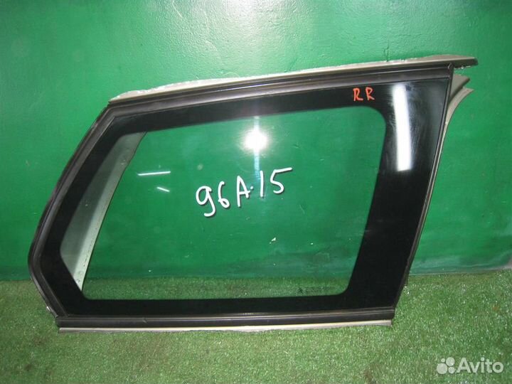 Стекло багажника правое Citroen C4 Grand Picasso