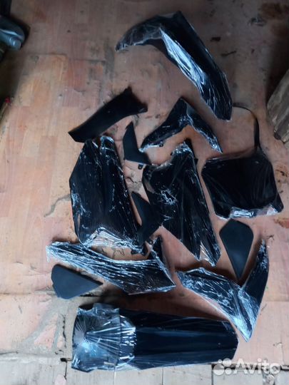 Пластик,обтекатель,крылья BSE Z3, z10 эндуро