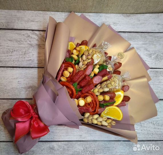 Мужской букет из колбасы