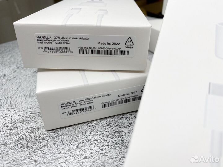 Быстрая зарядка для iPhone 20W