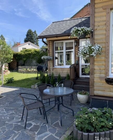 Коттедж 200 м² на участке 12 сот.