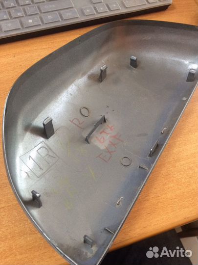 Daihatsu Terios крышка зеркала правого