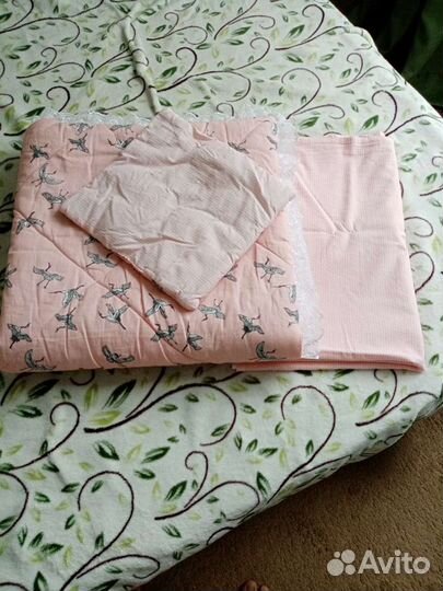 Бортики в кроватку