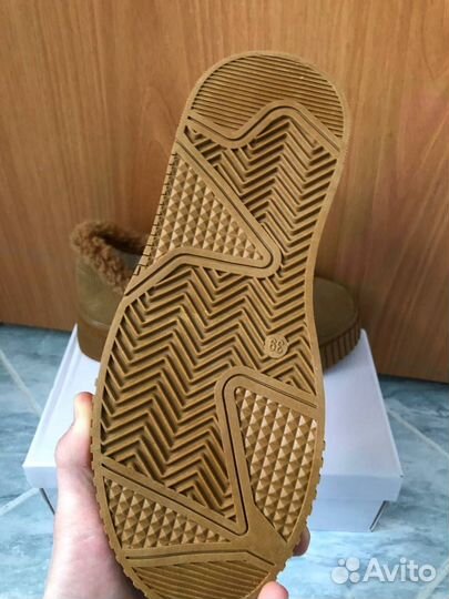 Ботинки зимние новые мех женские