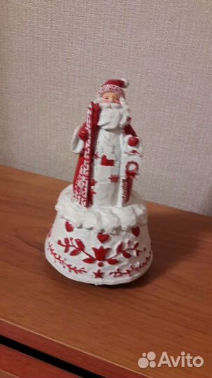 Елочные игрушки и сувениры