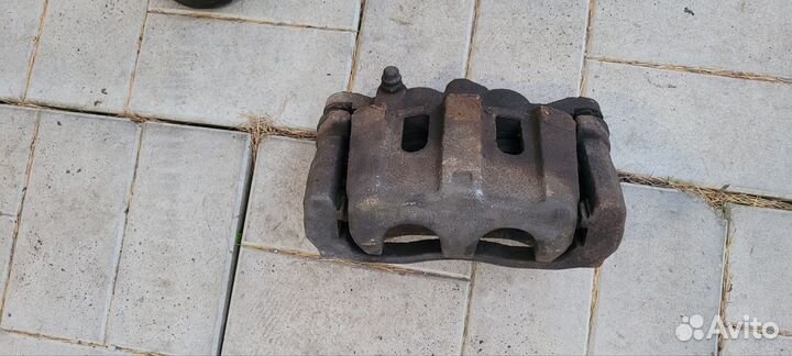 Суппорт Toyota venza