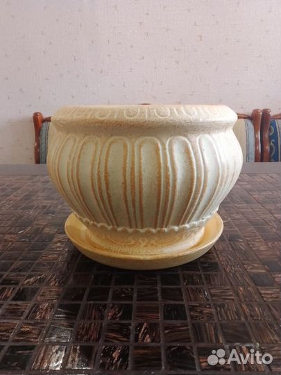 Керамические горшки для цветов