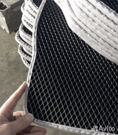 Коврики автомобильные на Лада Веста