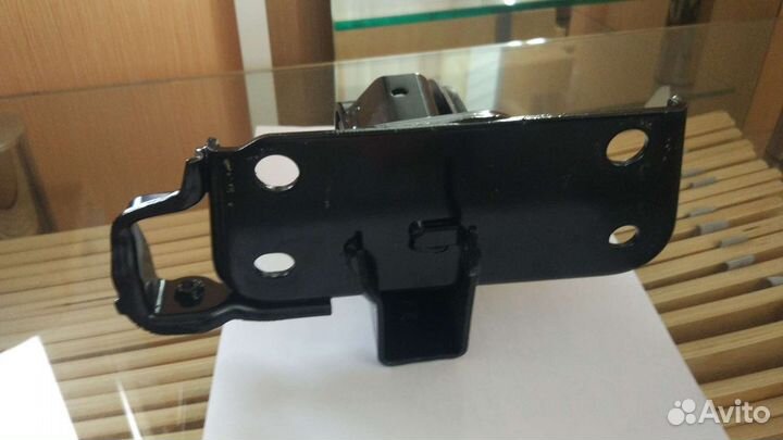 Опора/Подушка двигателя левая rav 4