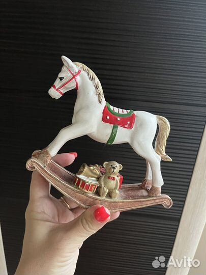 Лошадка качалка интерьерная игрушка
