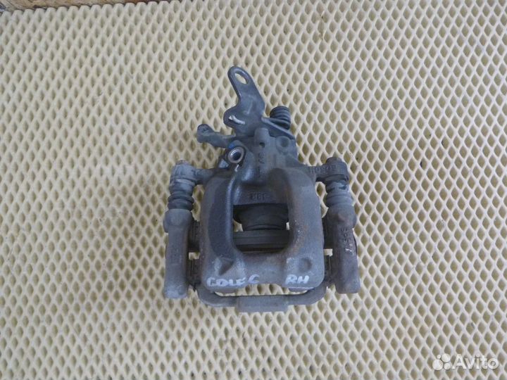 Суппорт задний правый VW Golf VI 2009-2013 (5K0615424)