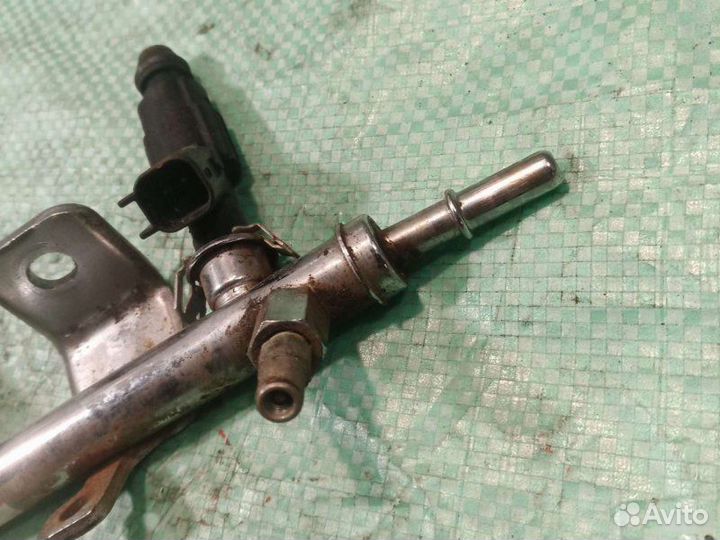 Топливная рампа Ford Mondeo 3