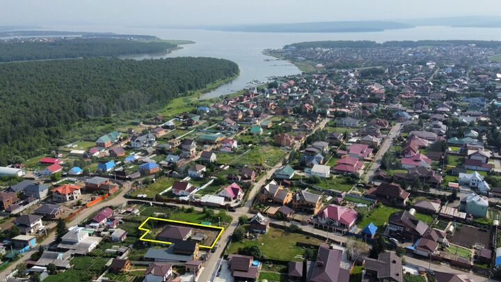 Дом 147 м² на участке 11 сот.