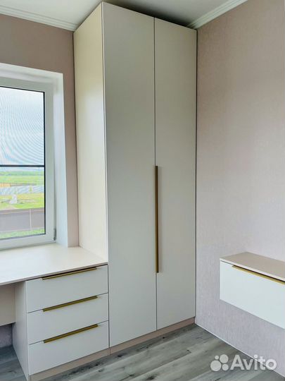 Уголок школьника со шкафом