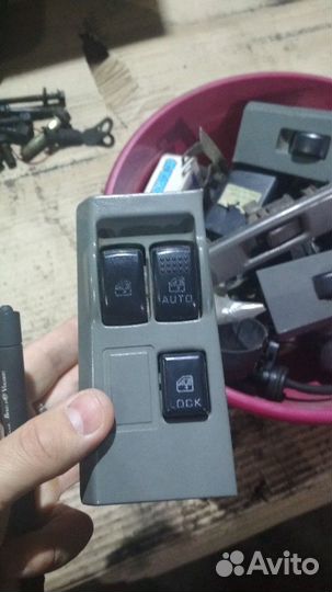 Кнопки стеклоподъёмника, Митсубиси Кантер