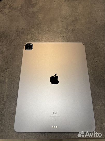 iPad Pro 12.9 дюйма 5-го поколения