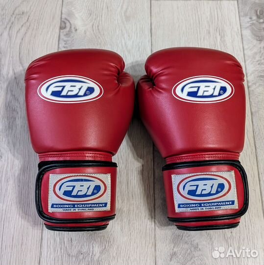Боксерские перчатки FBT 10 oz