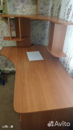 Компьютерный (письменный)стол