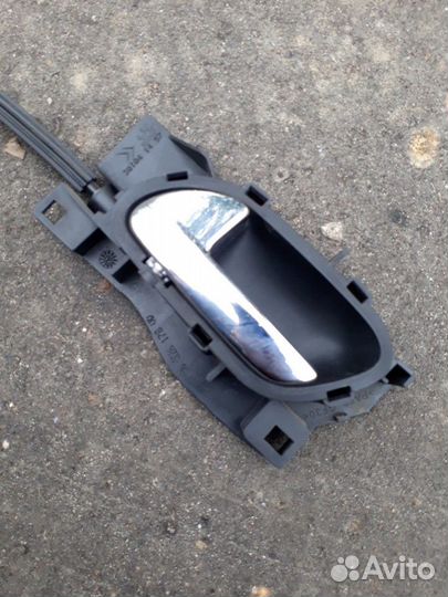 Ручка внутренняя левая peugeot 407