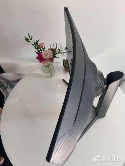 Монитор Samsung odyssey g7 QHD 240 hz G-Sync 27