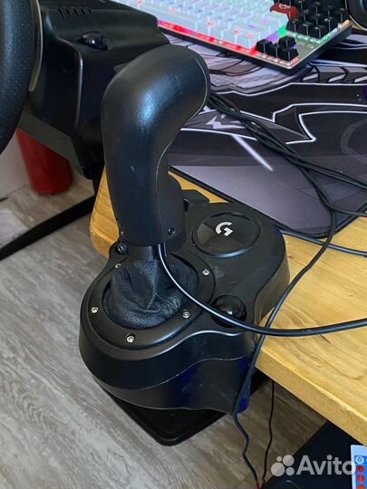 Игровой руль Logitech g920