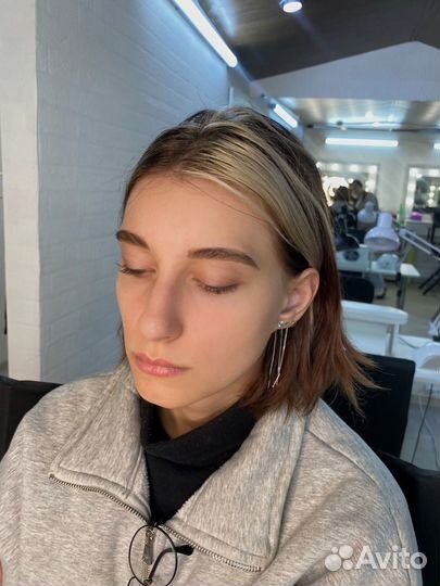 Мастер бровист