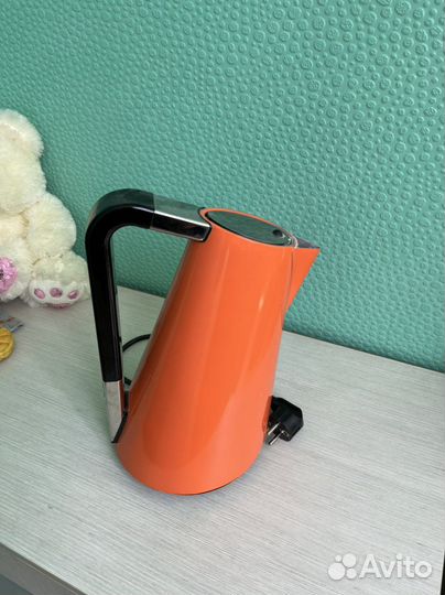 Чайник Bugatti Vera