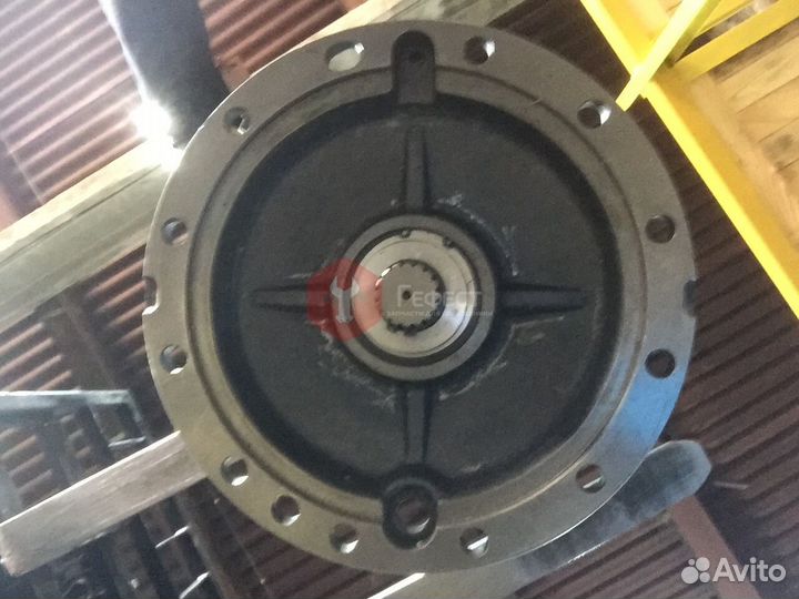 Гидромотор редуктора поворота Volvo EC240bnlc