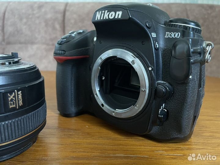 Nikon D300 body (90.000k)