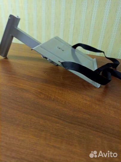 Полка навесная под тв