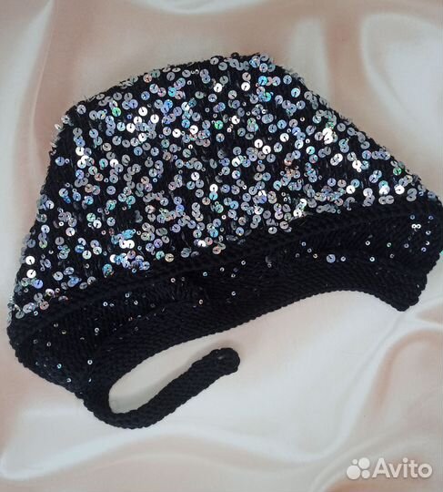 Шапка чепчик с пайетками