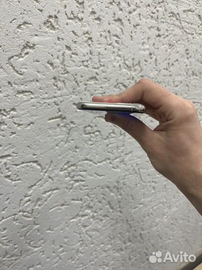 iPhone 11 Pro, 64 ГБ