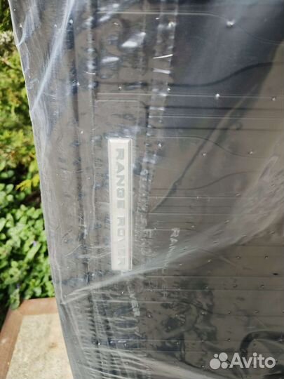 Коврик резиновый в багажник RR Velar оригинал