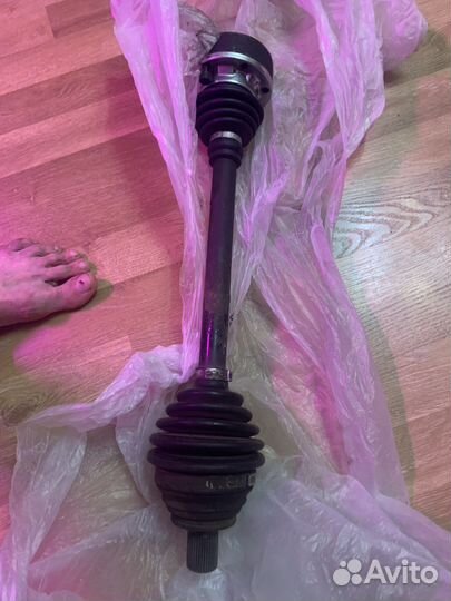 Полуось взборе volkswagen golf plus