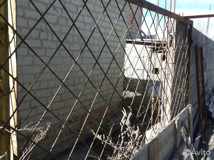 Решётка одна