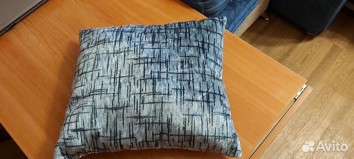 Подушка под