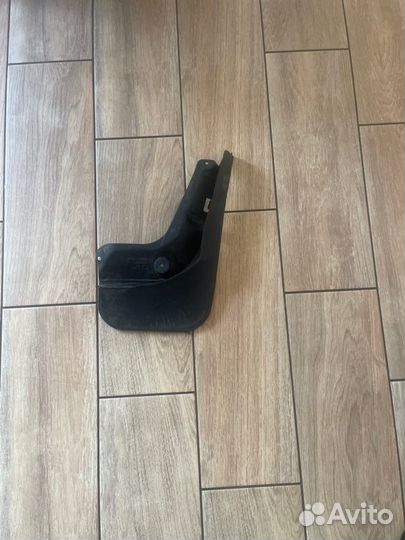 Брызговик задний правый Ford Focus 3 С 2011 По