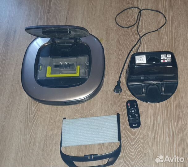 Робот-пылесос LG (влажная и сухая уборка)