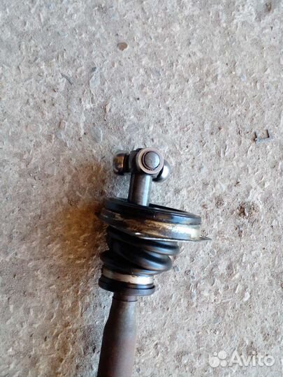 Полуось передняя левая Nissan Almera G15 1.6 MT