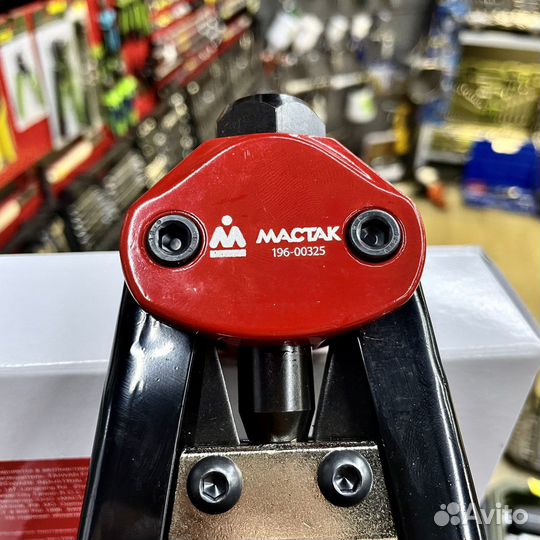 Заклепочник резьбовой Мастак