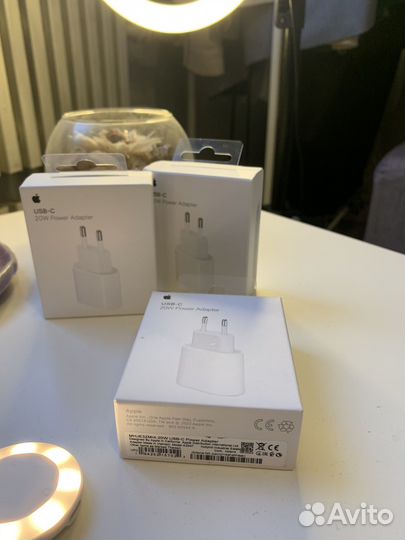 Оригинальный блок питания Apple iPhone 20w